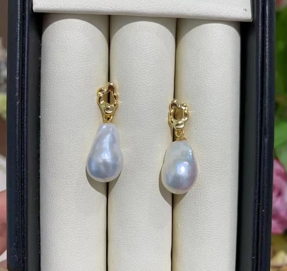 AAAA Quality, 11*14mm white baroque freshwater pearl earring, 18K Gold